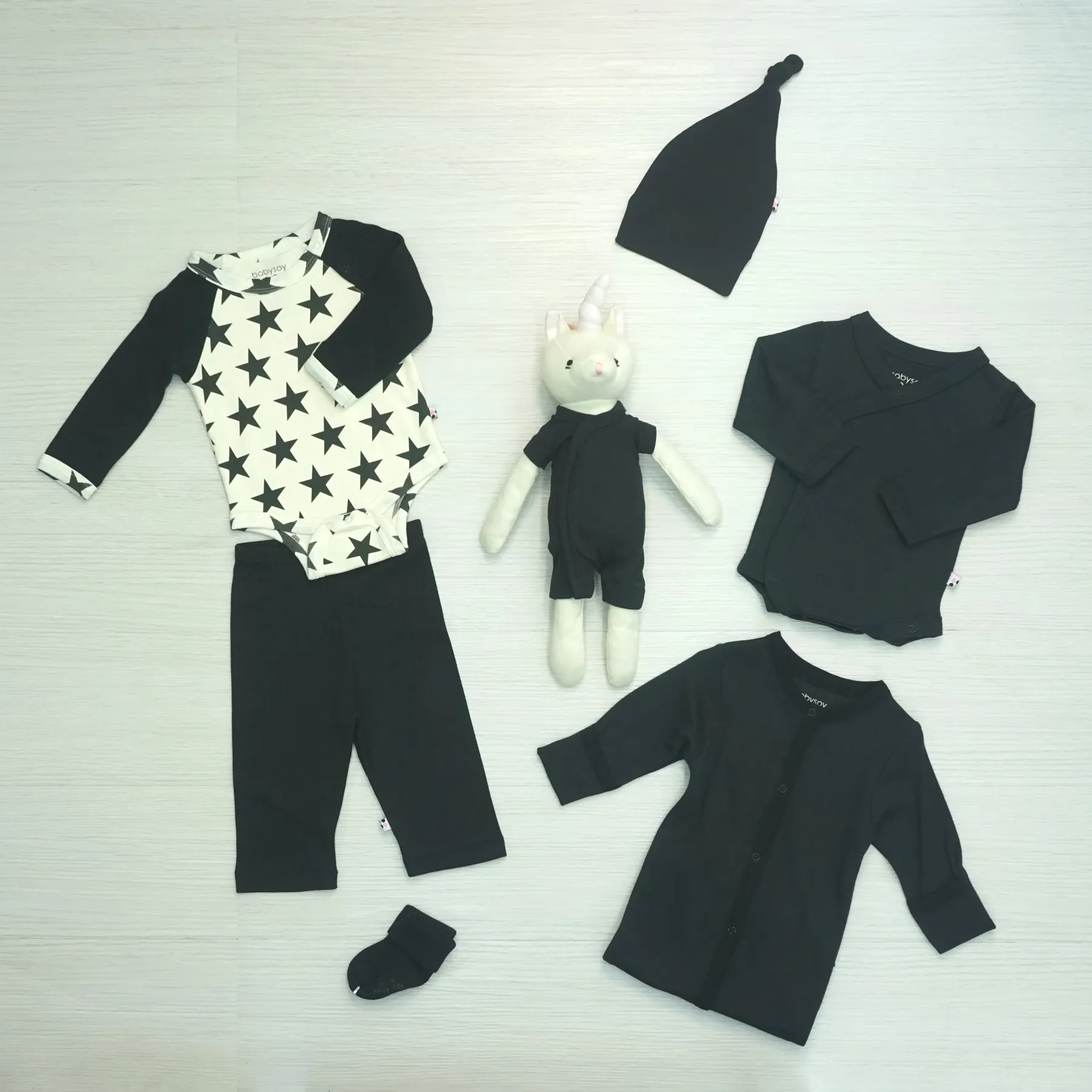 Babysoy Modern Collection Set with Comfort Pals