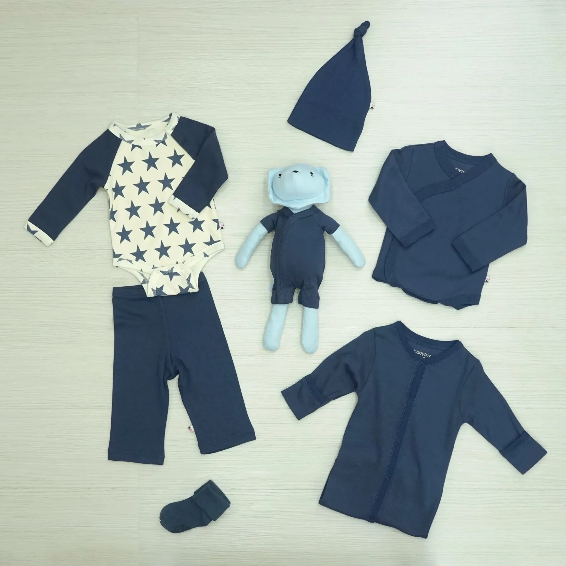 Babysoy Modern Collection Set with Comfort Pals