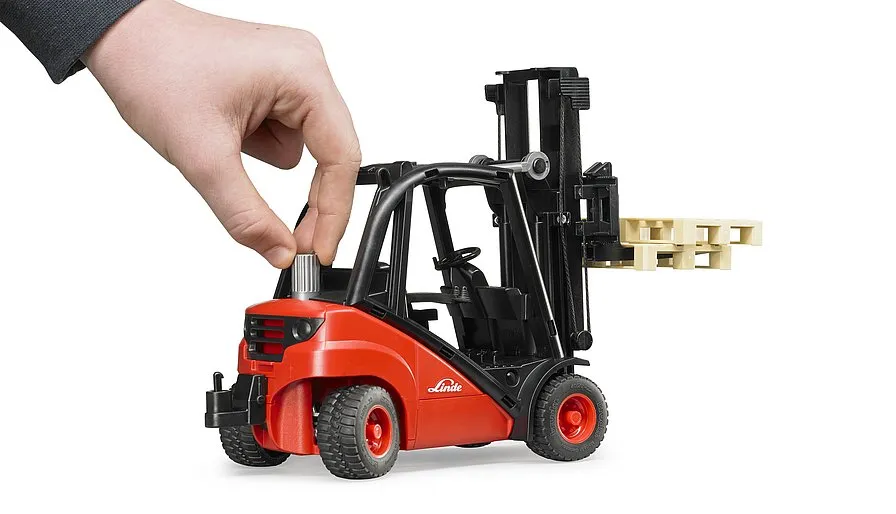 Bruder Linde fork lift