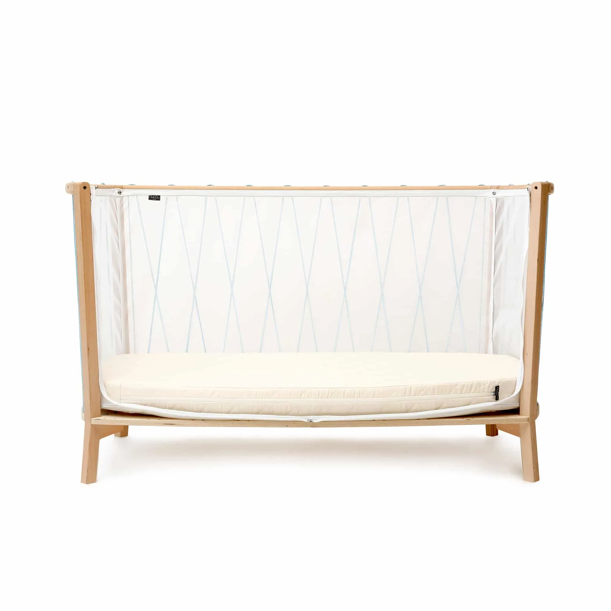 Charlie Crane Kimi Baby Bed & Mattress