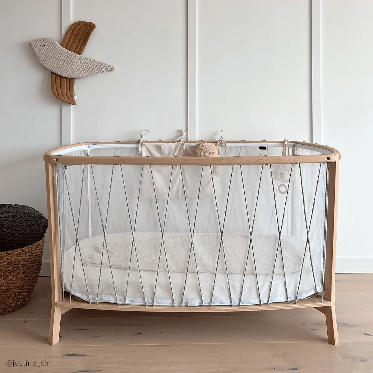 Charlie Crane Kimi Baby Bed & Mattress