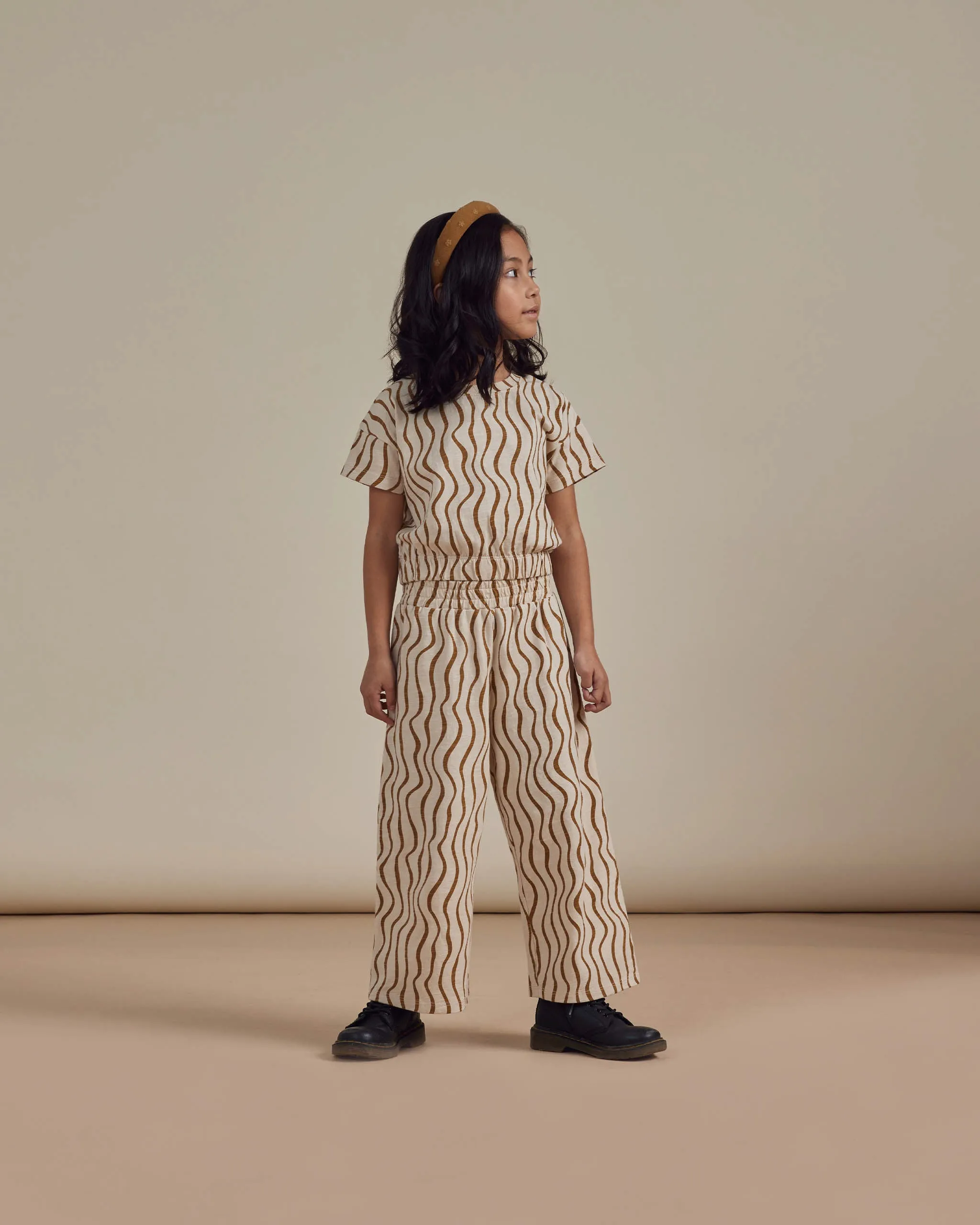 cinched jersey tee   pant set || wavy