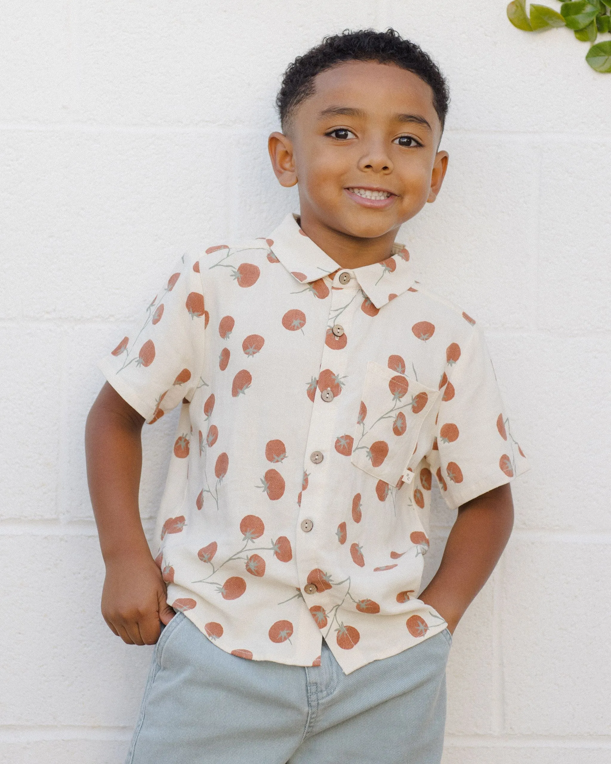 Collared Short Sleeve Shirt - Tomatoes by Rylee   Cru
