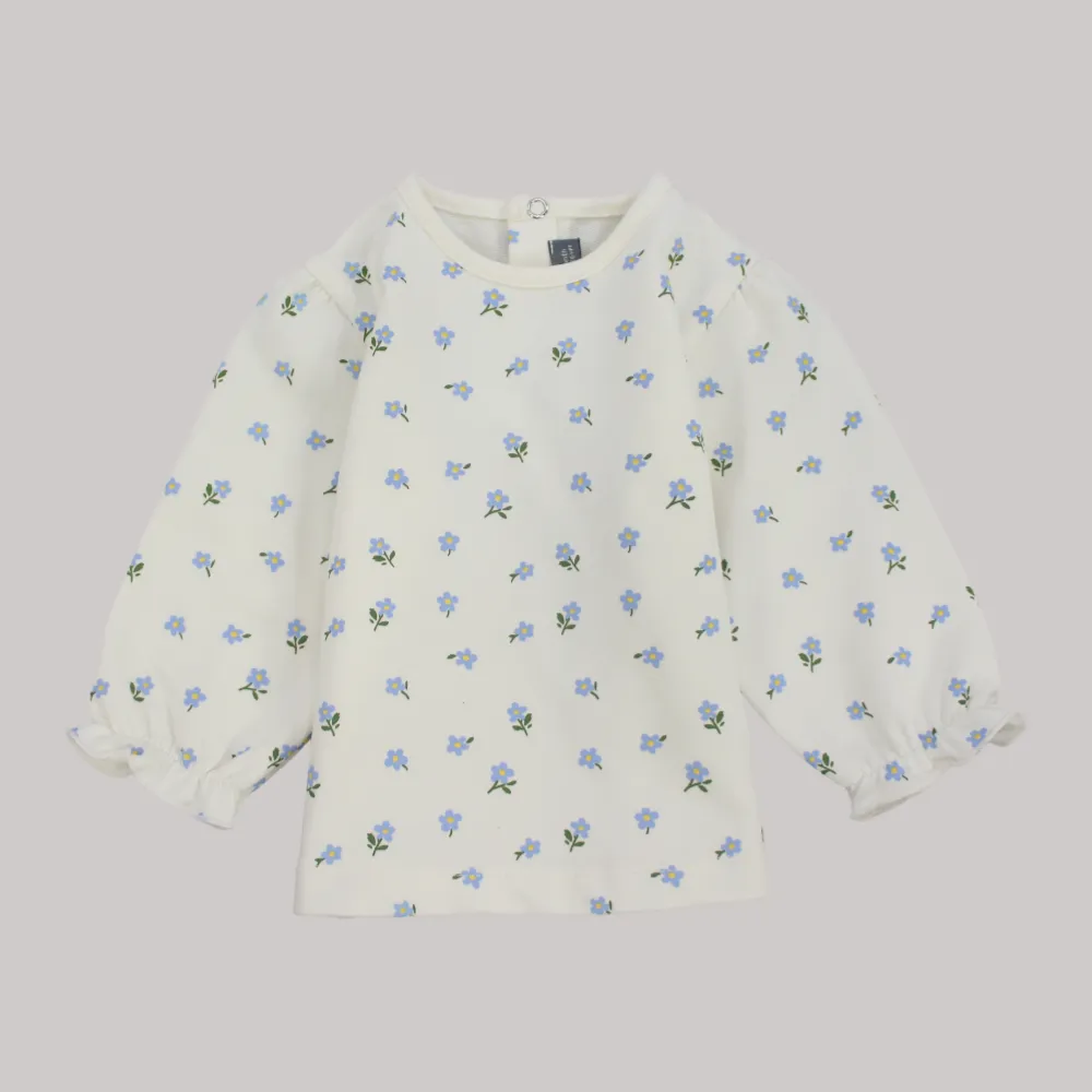 Cute Long-Sleeved Blouse