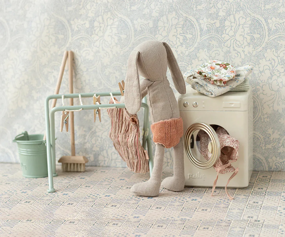 Drying Rack with Pegs, Miniature