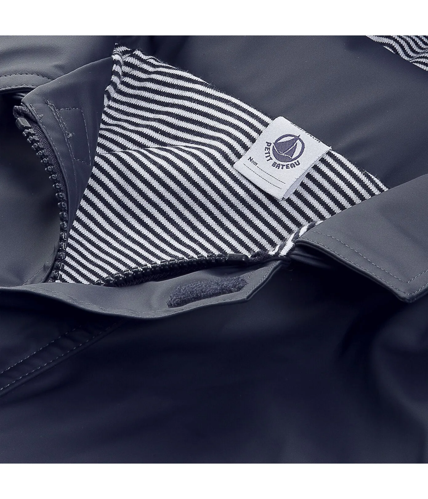 hooded rain coat