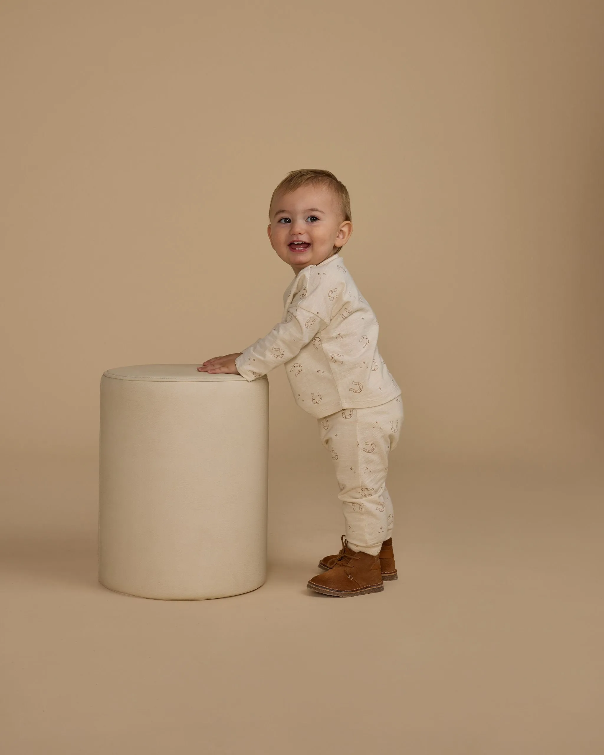 Long Sleeve Tee   Pant Set || Horseshoes