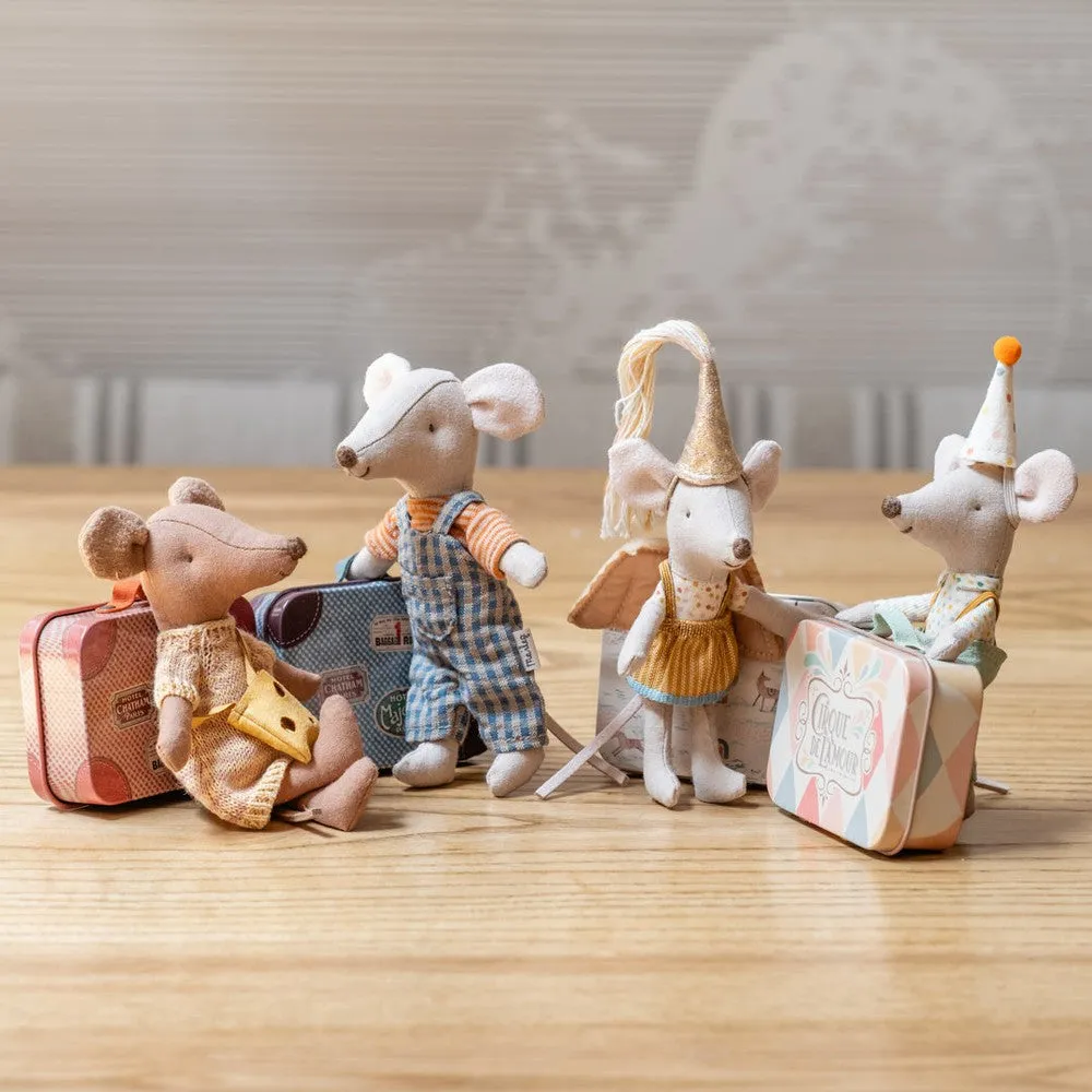 Maileg clown clothes in suitcase, little brother mouse
