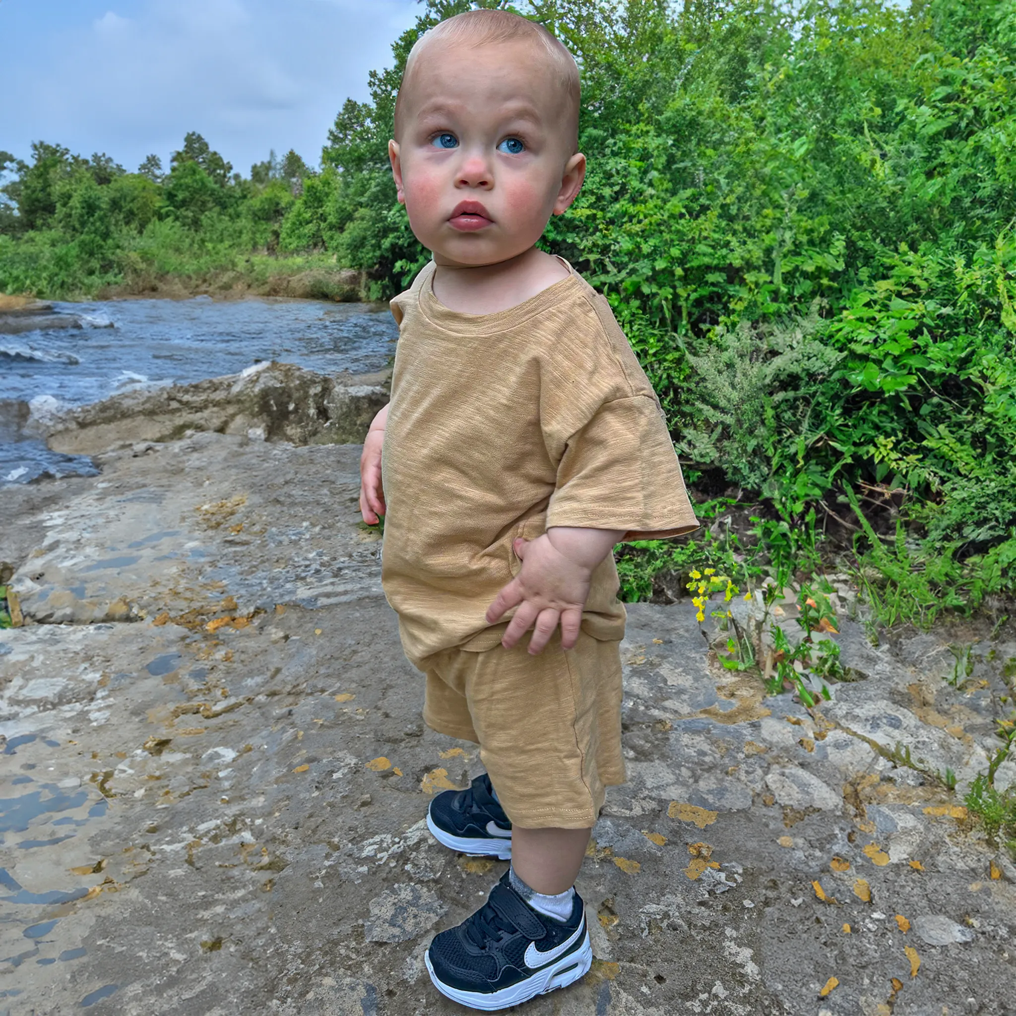 Shirts & Shorts Set with Stripes for Kids