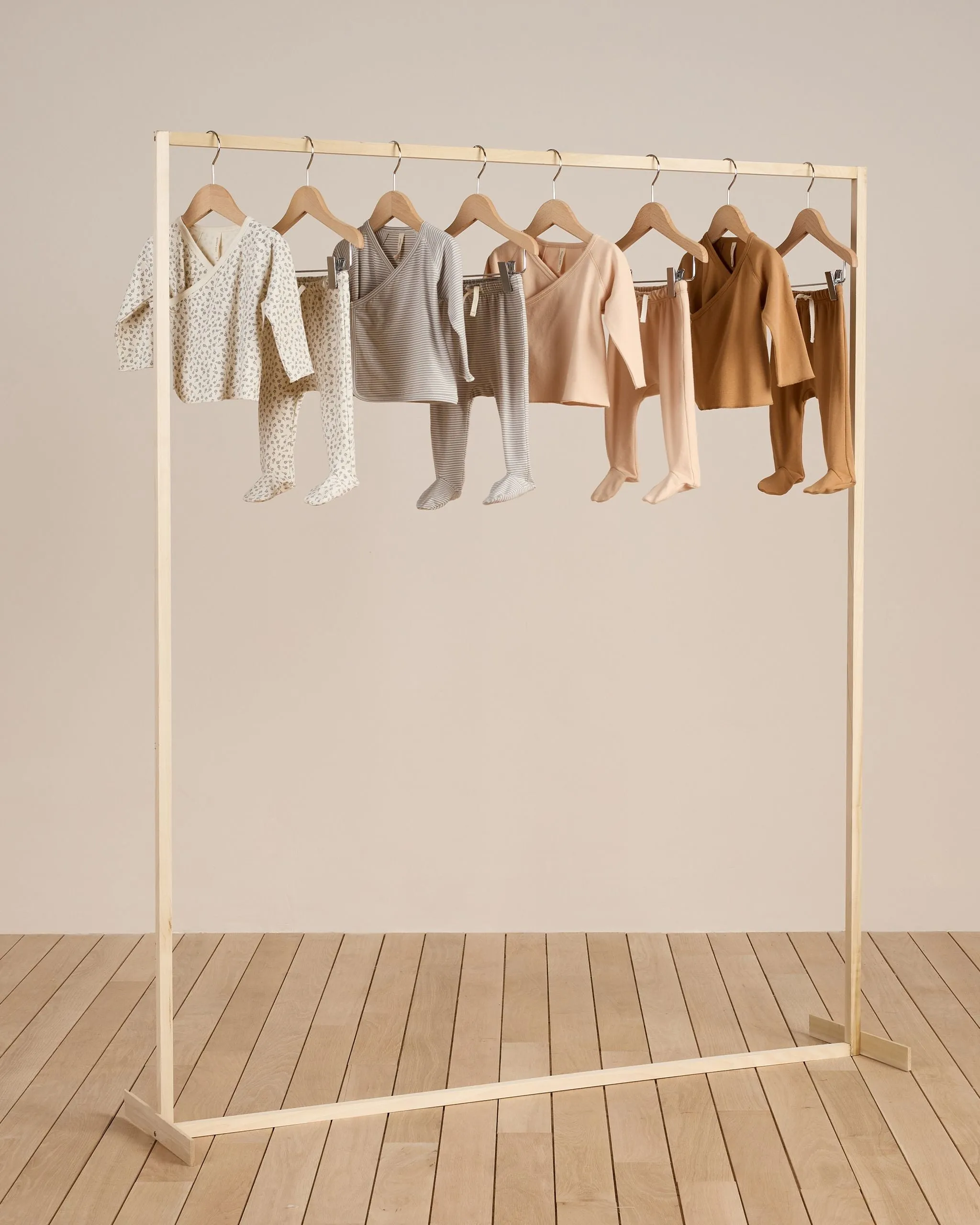 Wrap Top   Footed Pant Set || Scatter