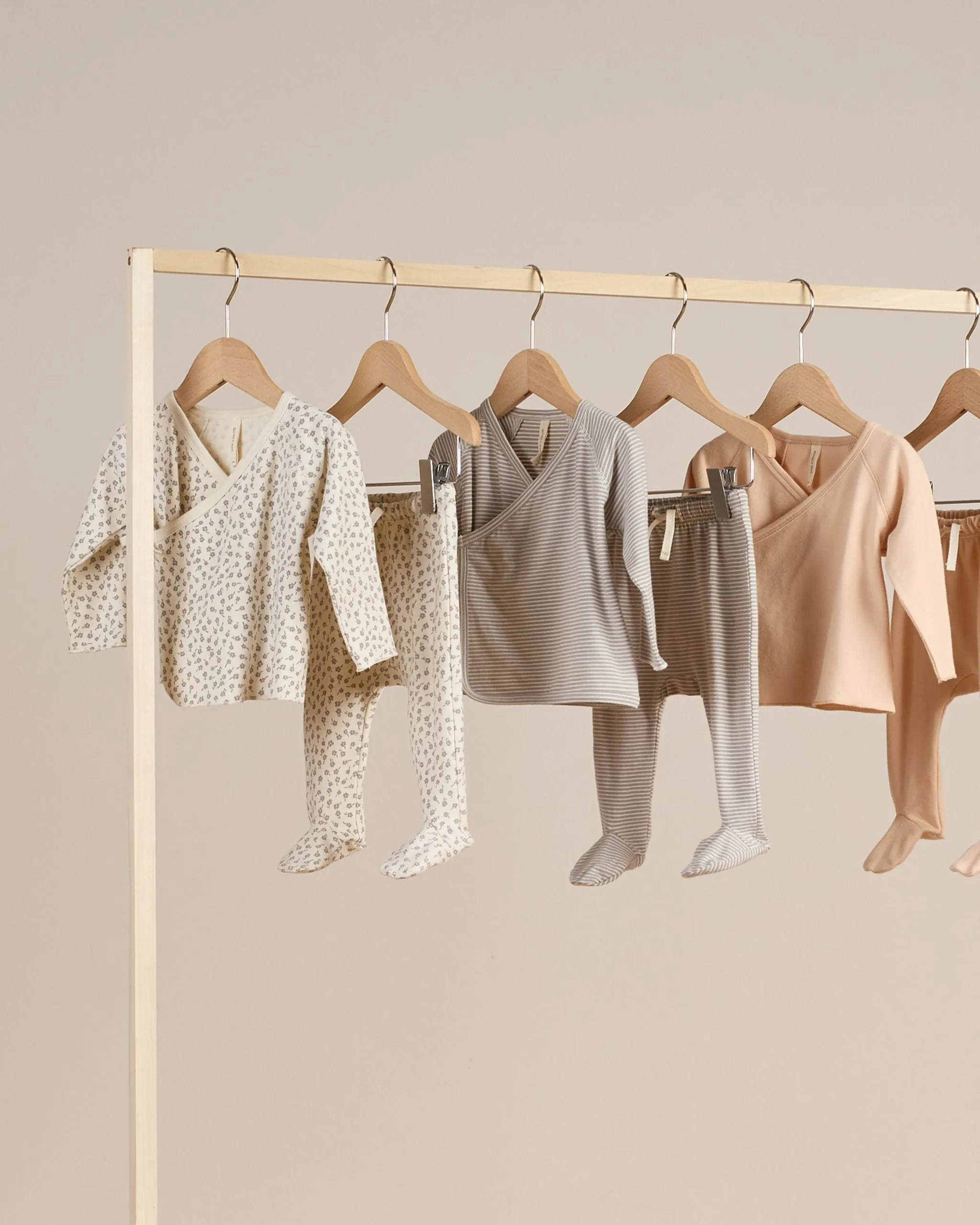 Wrap Top   Footed Pant Set || Scatter