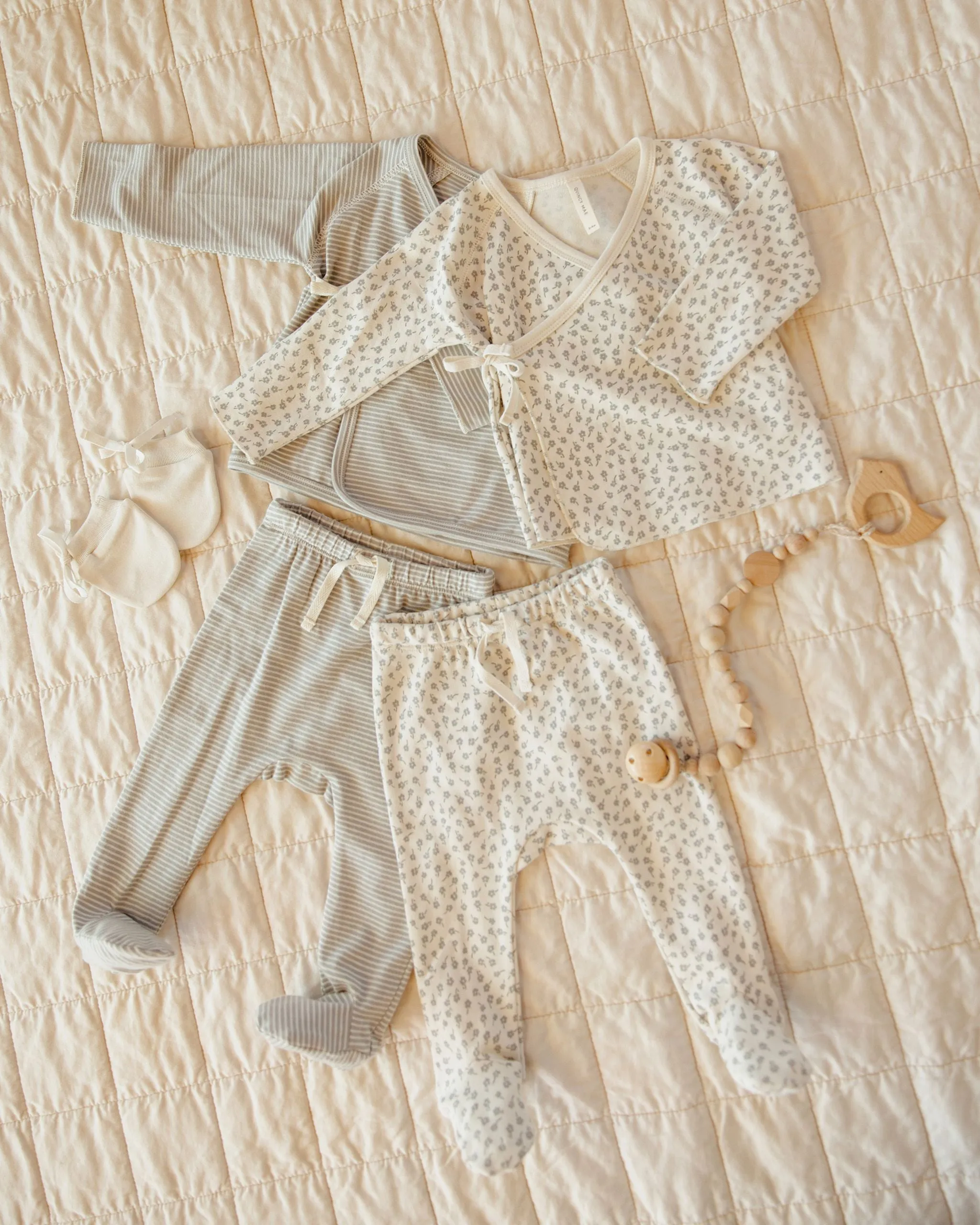 Wrap Top   Footed Pant Set || Scatter
